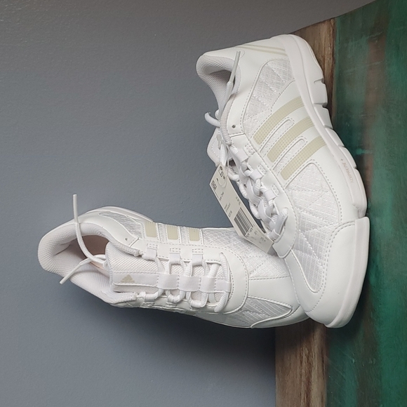 adidas Shoes New Nwt Adidas Triple Cheer Training Shoes Sz 7